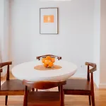 شقة Mary Orange - No 236 2e - Stylish One-bedroom Escape *